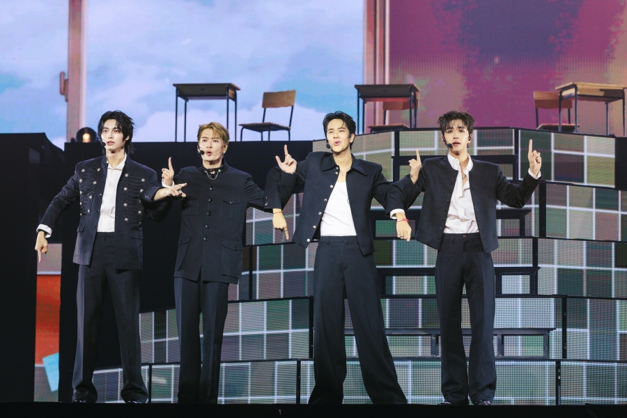 RISER CONCERT : THE FIRST RISE