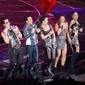 คอนเสิร์ต 6 2 13 Dance Fever