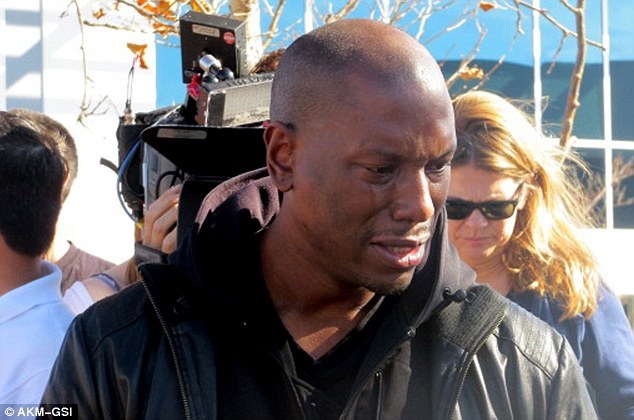 พอล วอล์คเกอร์ ไทรีส RZA