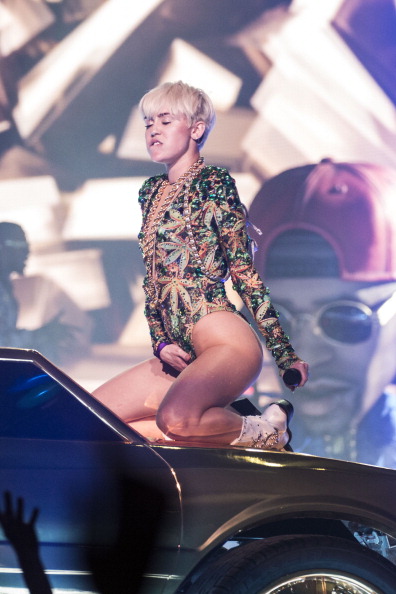 ไมลีย์ ไซรัส Bangerz Tour