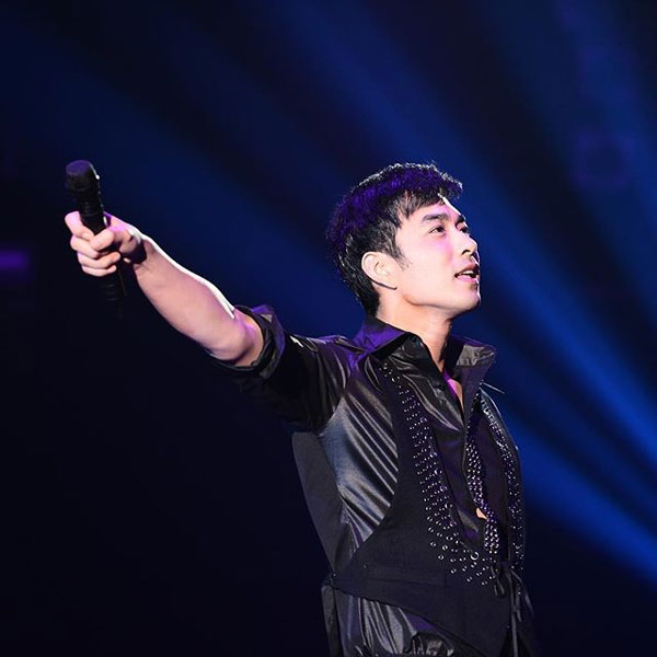 เจมส์ เรืองศักดิ์