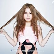 LEE HI