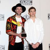 The Chainsmokers at American Music Awards 2016