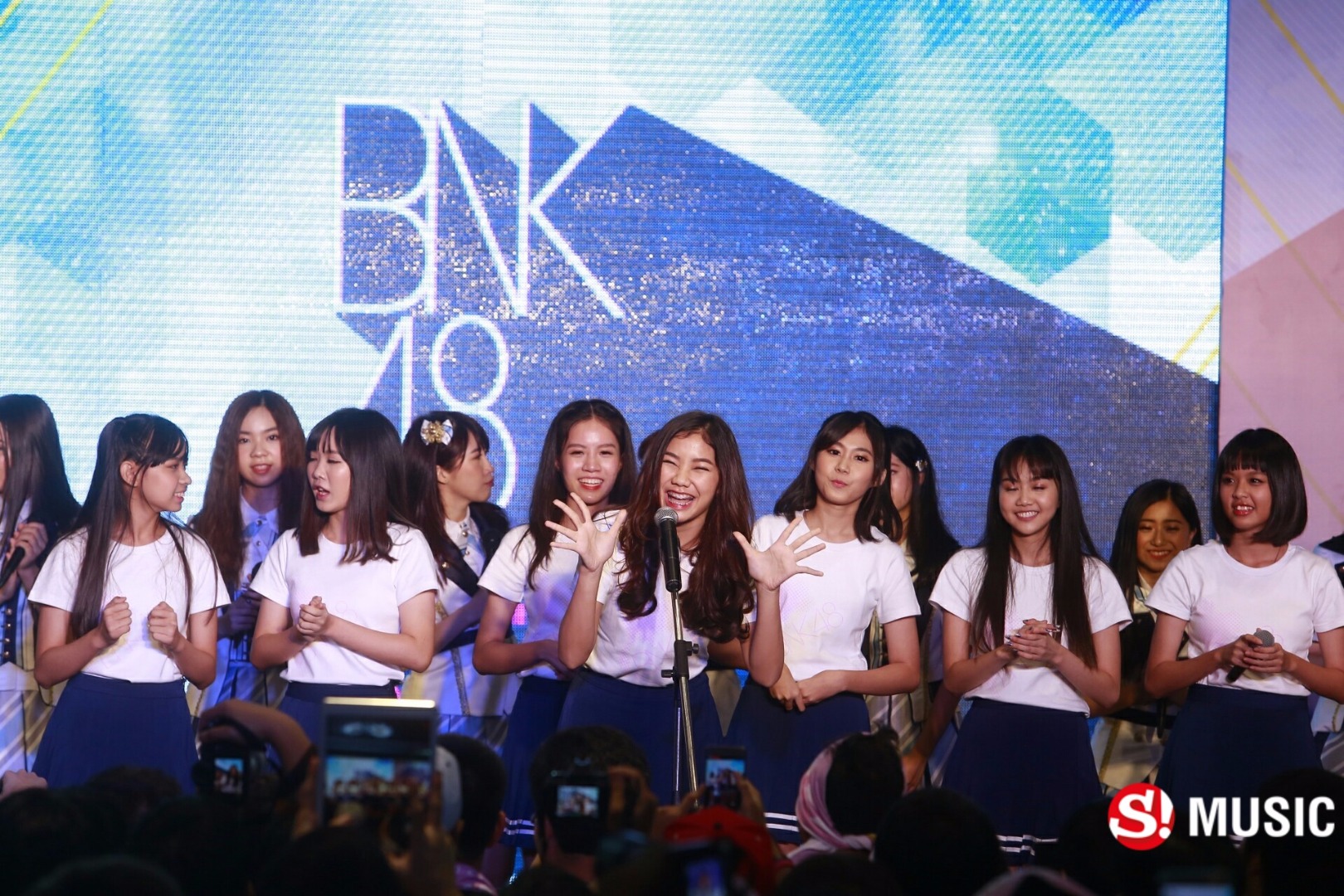 BNK48 The Debut