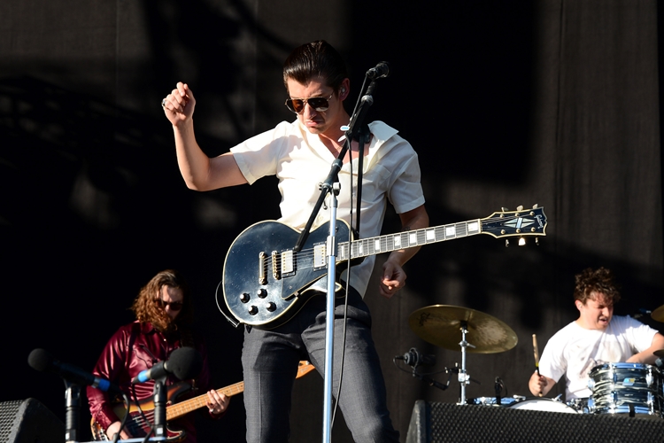Arctic Monkeys คัมแบ็ค! ประกาศอัลบั้มใหม่ในรอบ 5 ปี “Tranquility Base Hotel & Casino”