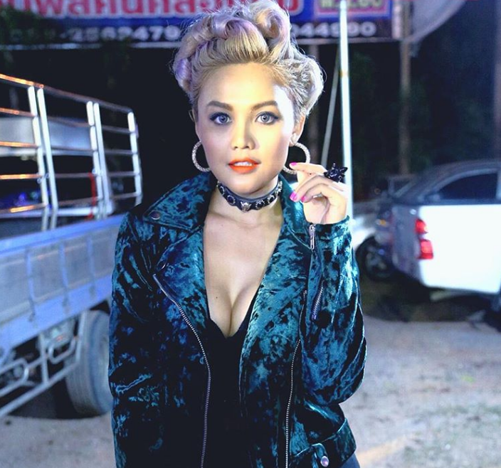 ตั๊กแตน ชลดา