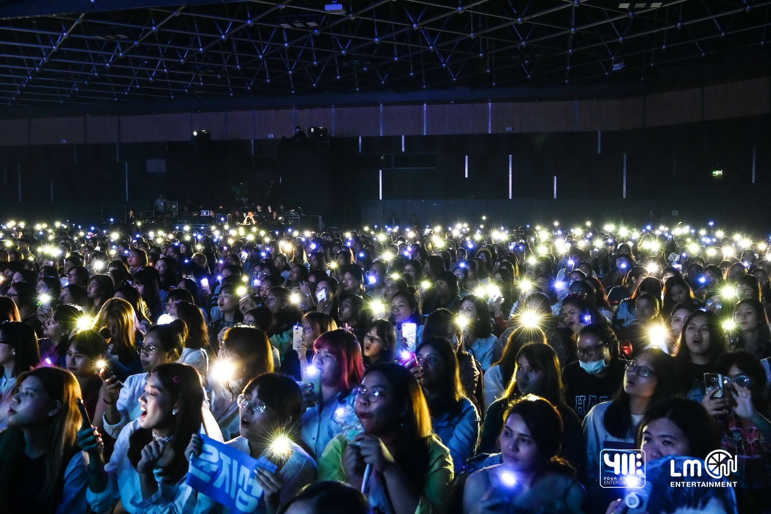 2019 YOON JISUNG 1st FAN MEETING : Aside IN BANGKOK