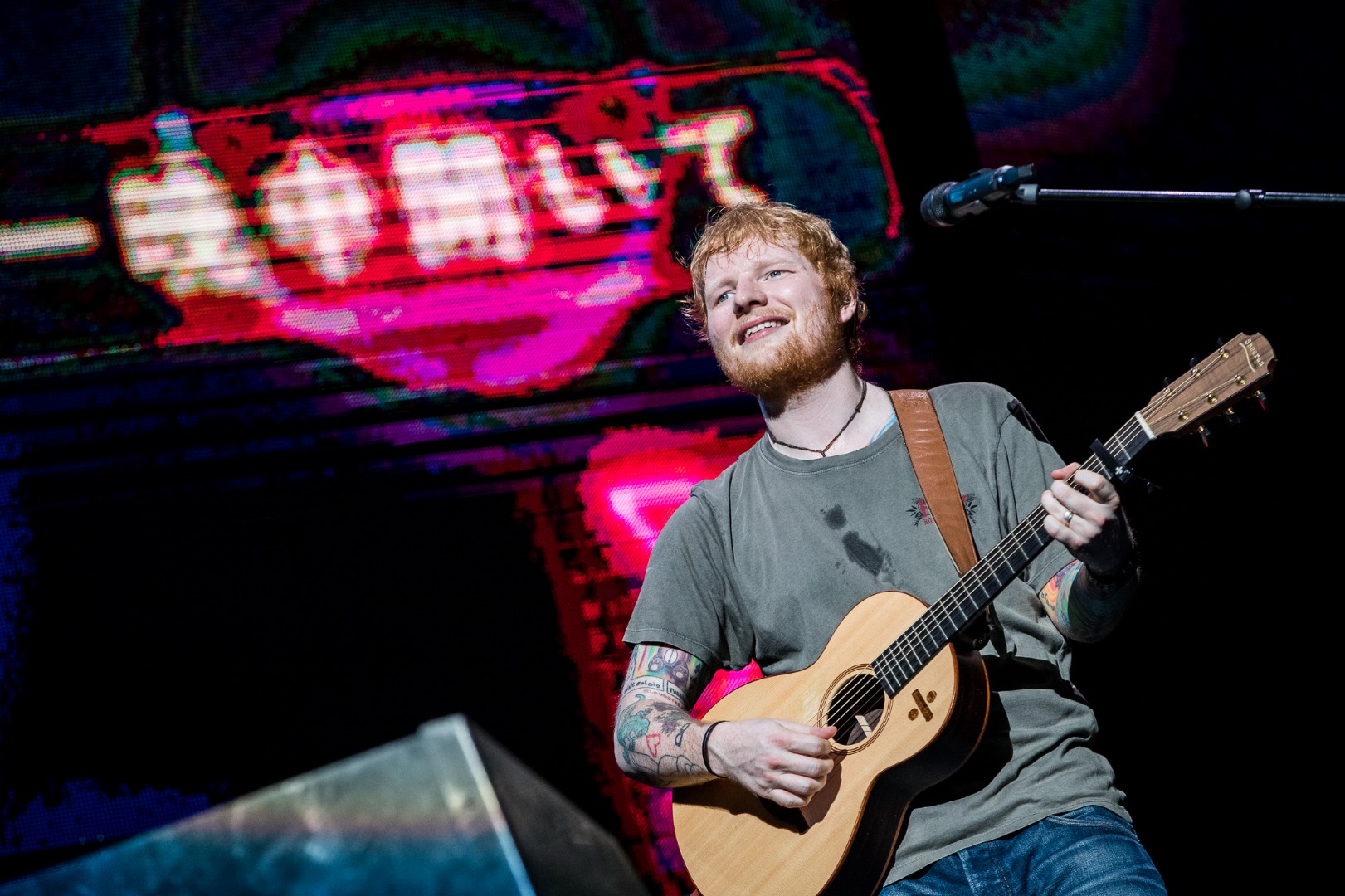 Ed Sheeran Divide World Tour 2019 with special guest ONE OK ROCK