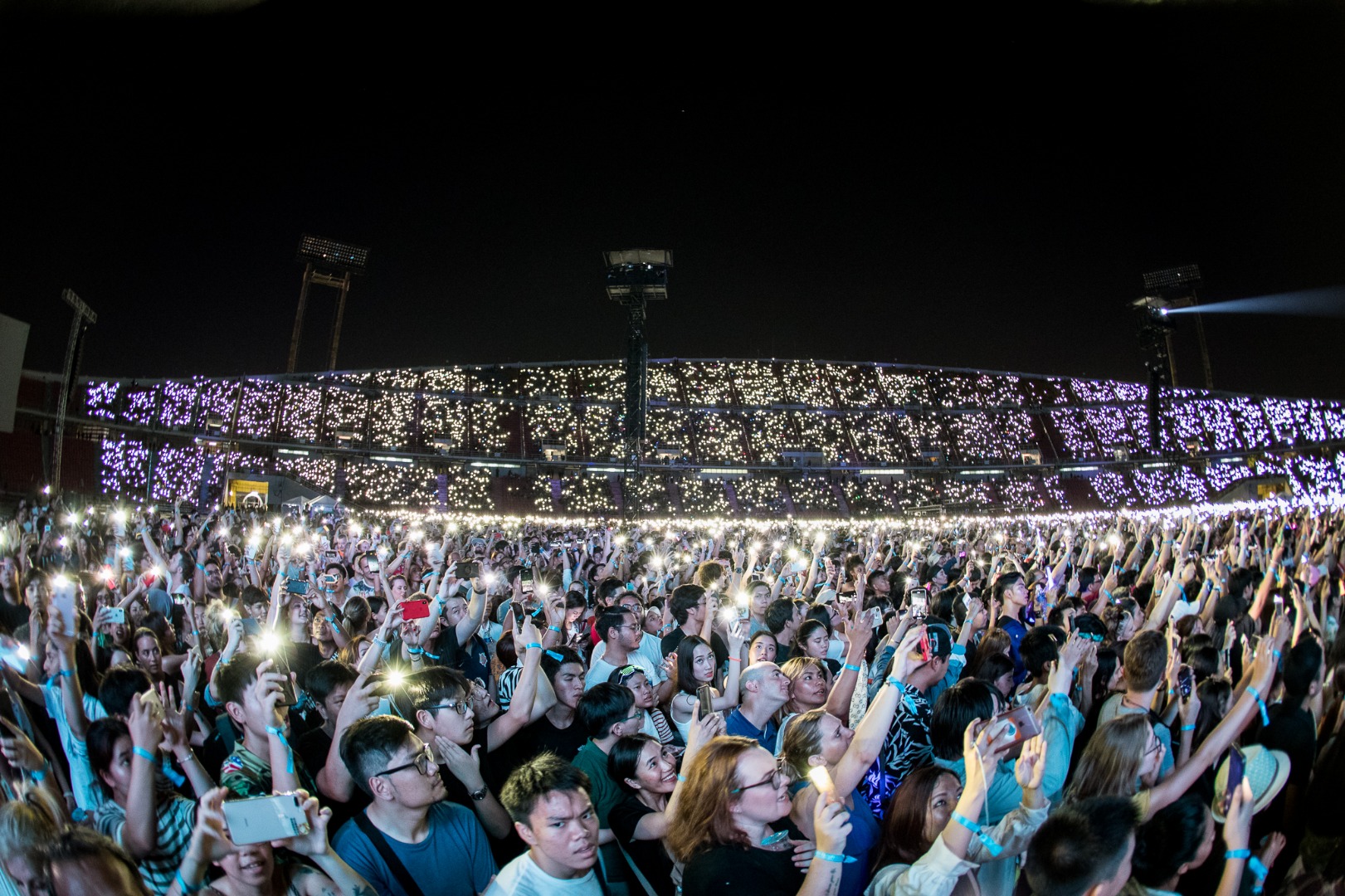 Ed Sheeran Divide World Tour 2019 with special guest ONE OK ROCK