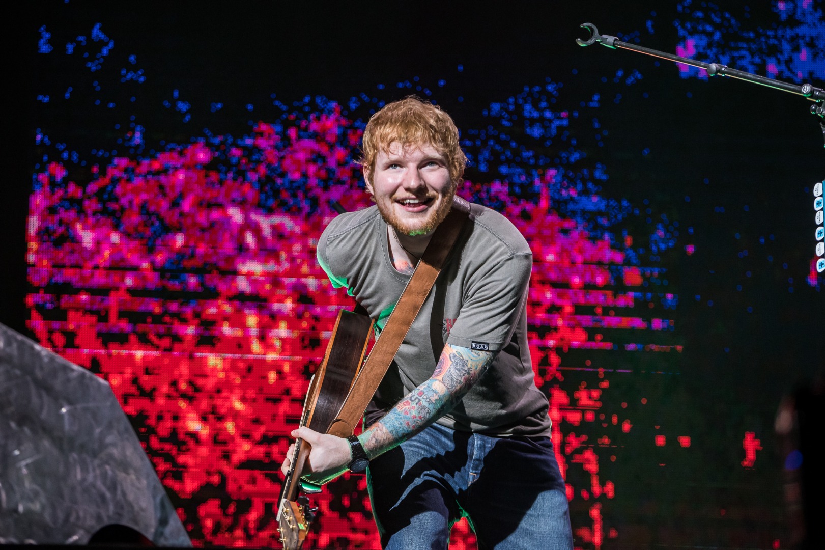 Ed Sheeran Divide World Tour 2019 with special guest ONE OK ROCK