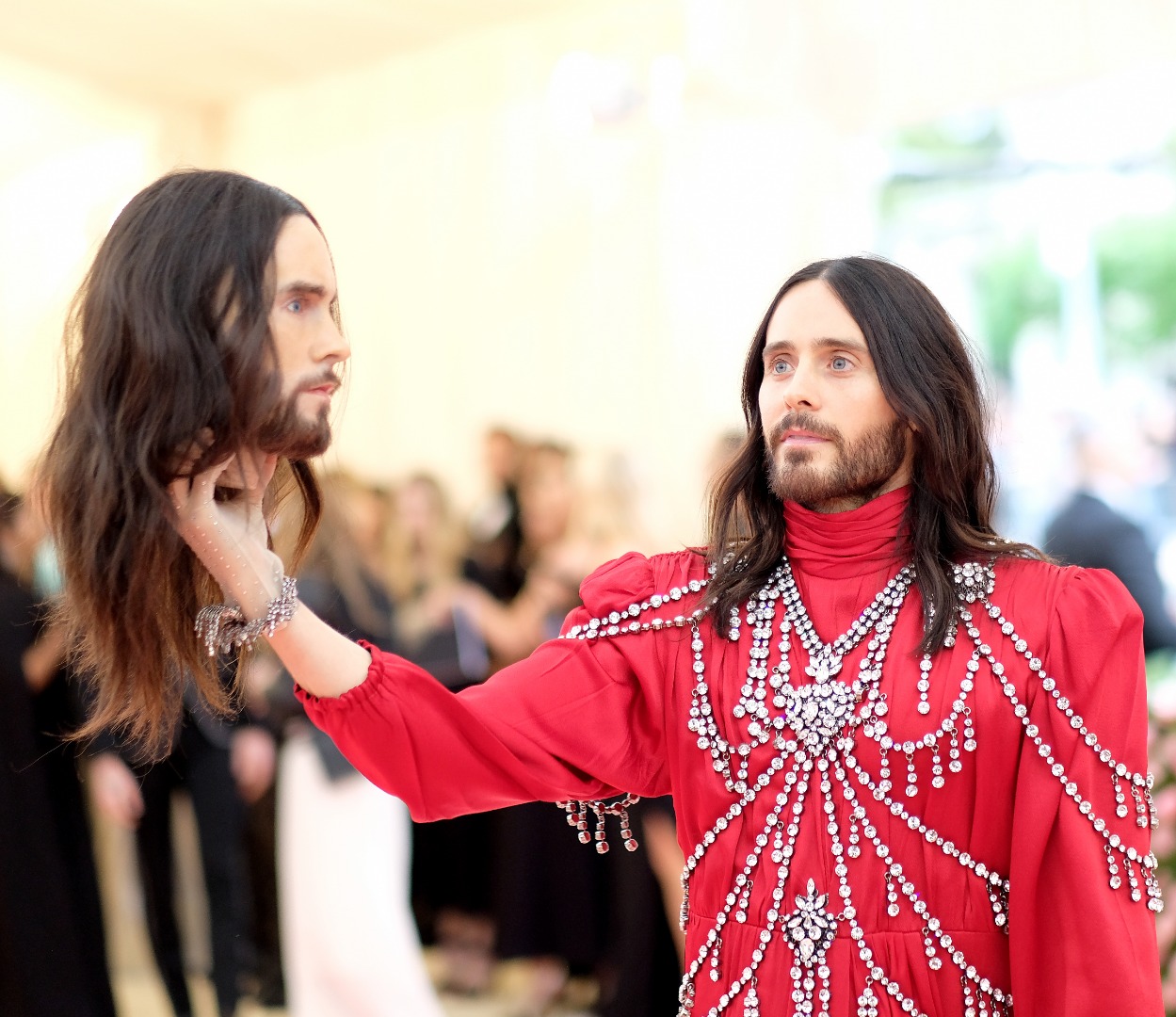 ๋Jared Leto ในชุดของ Gucci 