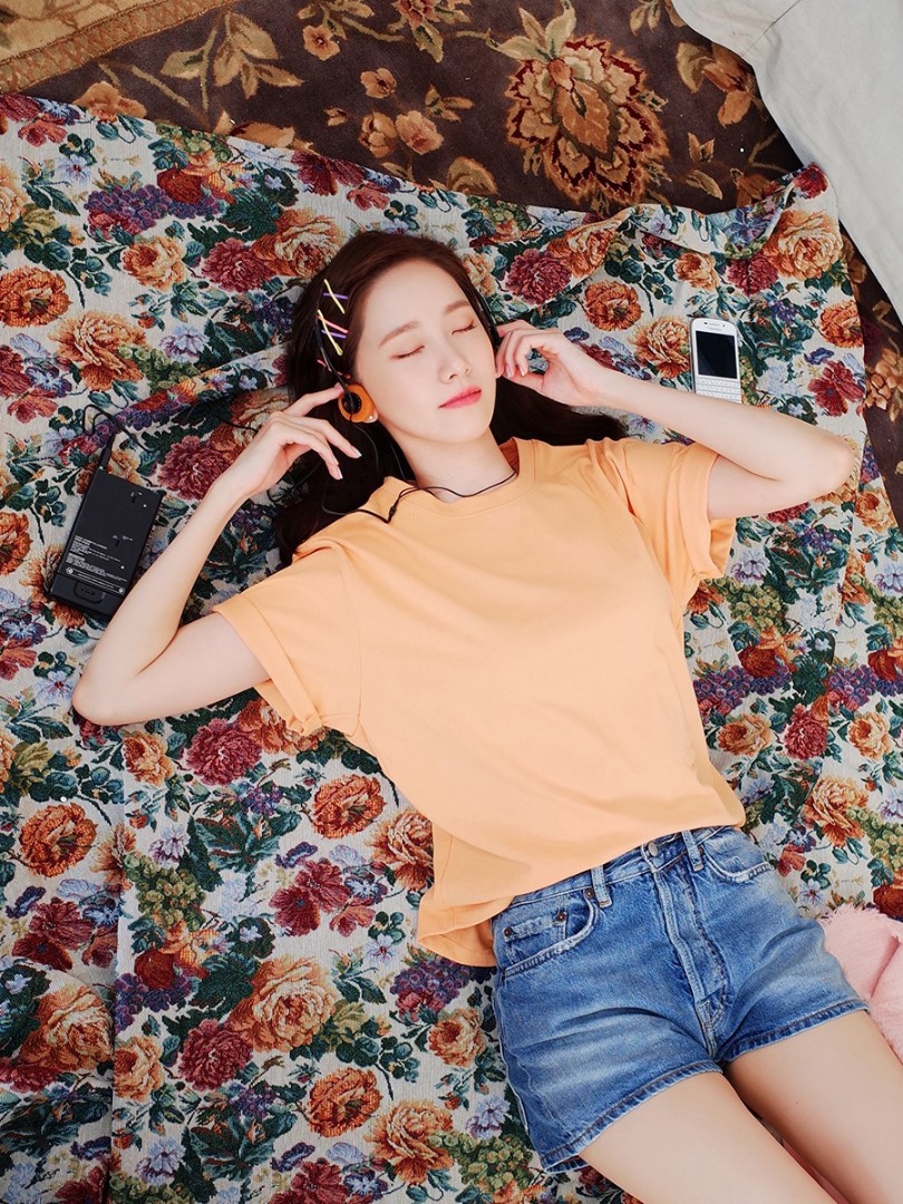 YOONA - Special Album 'A Walk to Remember'