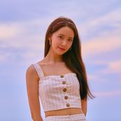 YOONA - Special Album 'A Walk to Remember'