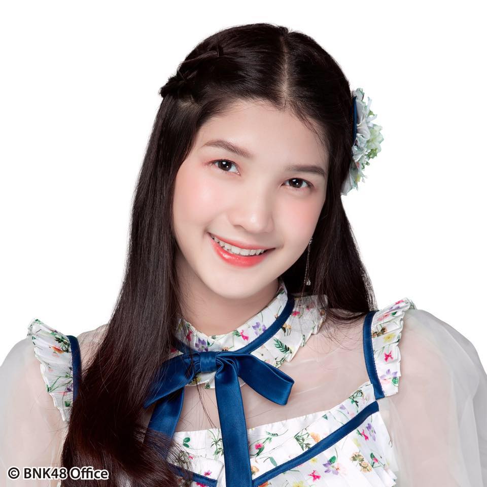 ดีนี่ BNK48