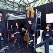 10 เพลง 10 คำร้อง และ 10 ปีที่ไม่เคยห่างหายจากความเจ็บปวดของ “The Yers”