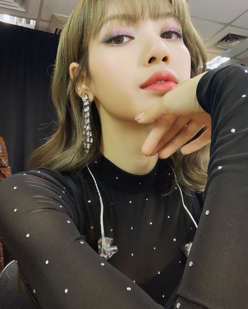 Lisa BLACKPINK