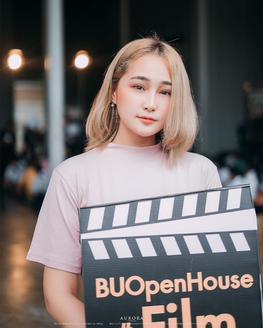 อุ๋ม CM Cafe' 