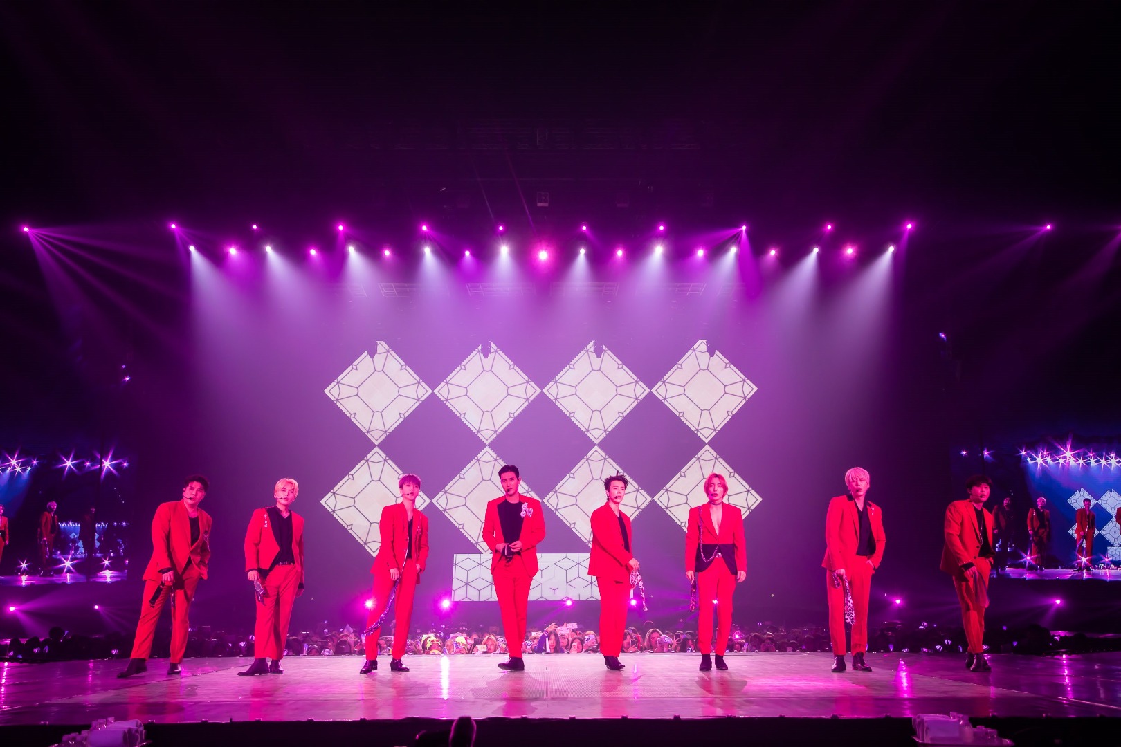 SUPER JUNIOR WORLD TOUR - SUPER SHOW 8 : INFINITE TIME’ in BANGKOK