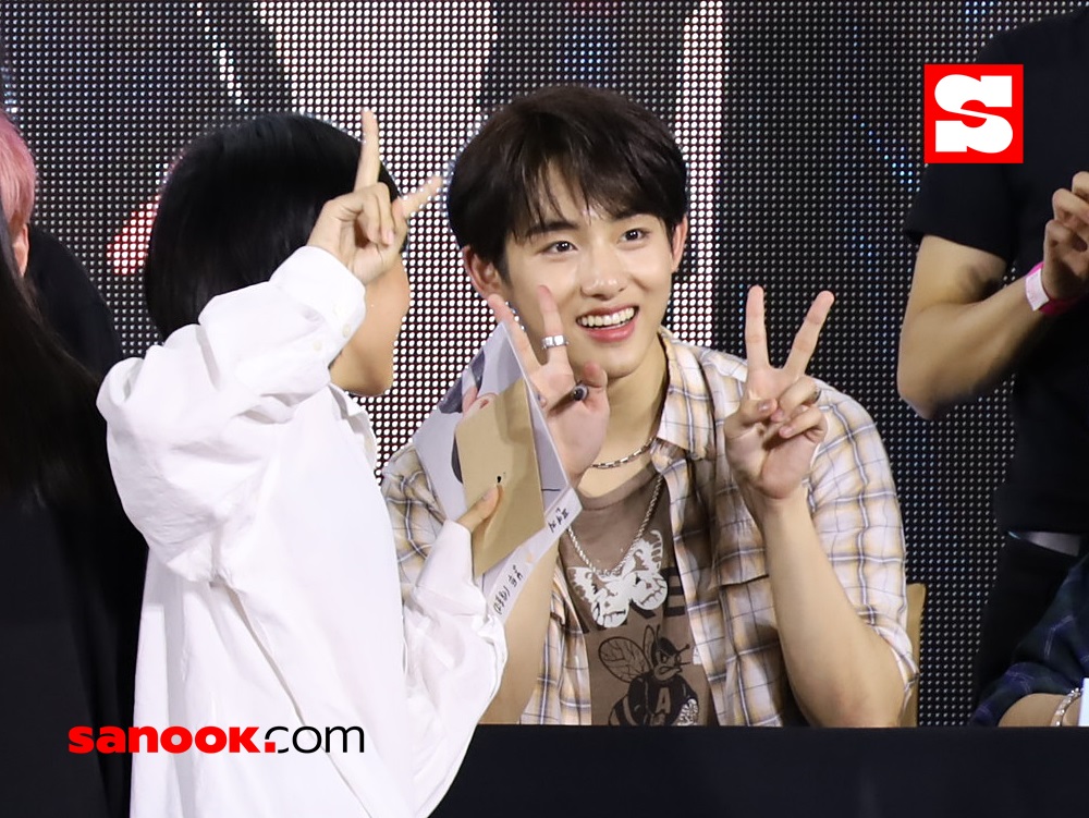 WayV 'Take Over The Moon' The 1st Fan Signing Event in BANGKOK