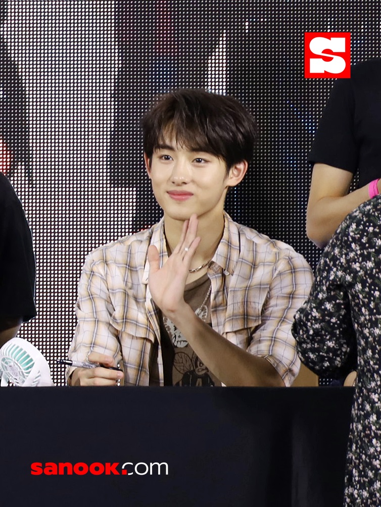 WayV 'Take Over The Moon' The 1st Fan Signing Event in BANGKOK