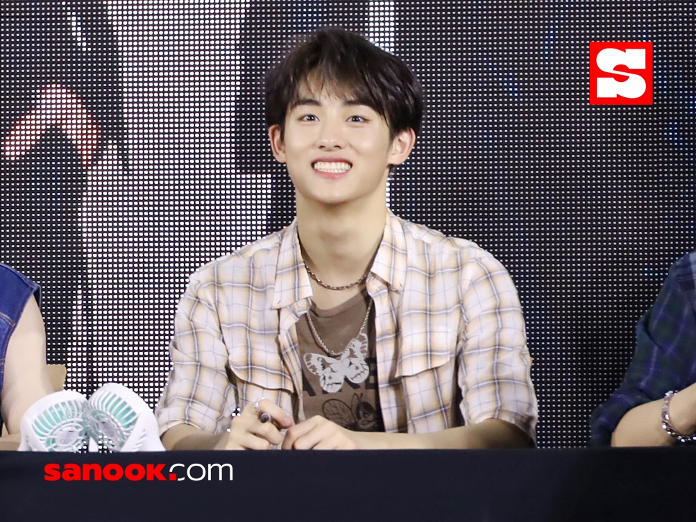 WayV 'Take Over The Moon' The 1st Fan Signing Event in BANGKOK