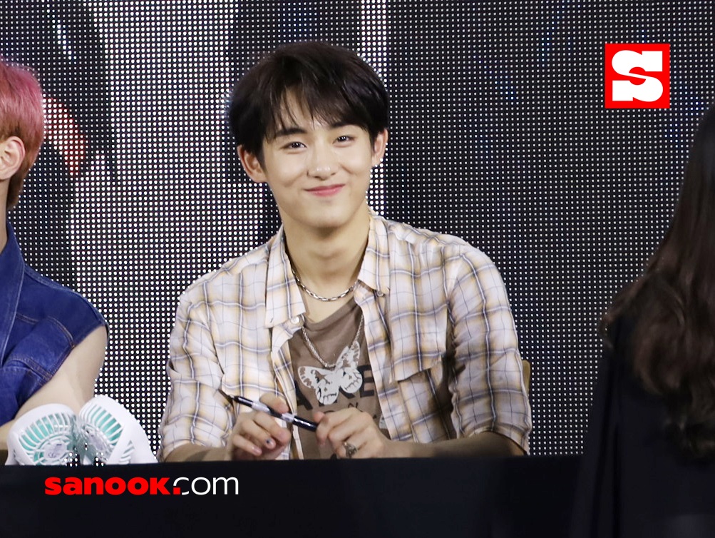 WayV 'Take Over The Moon' The 1st Fan Signing Event in BANGKOK