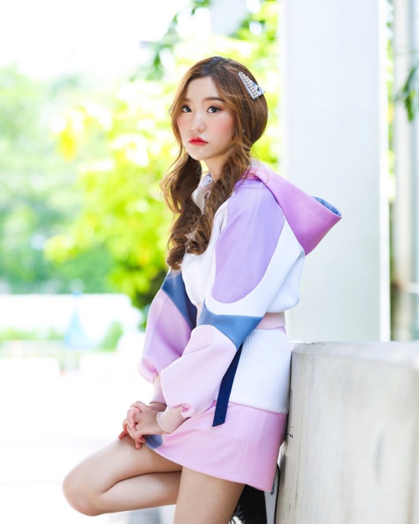 แนทเธอรีน BNK48 