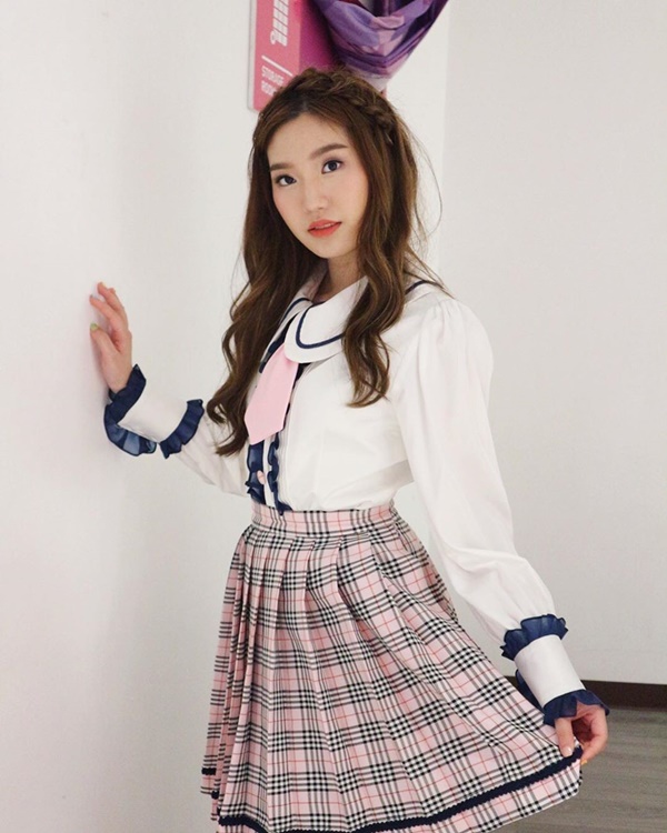 แนทเธอรีน BNK48 