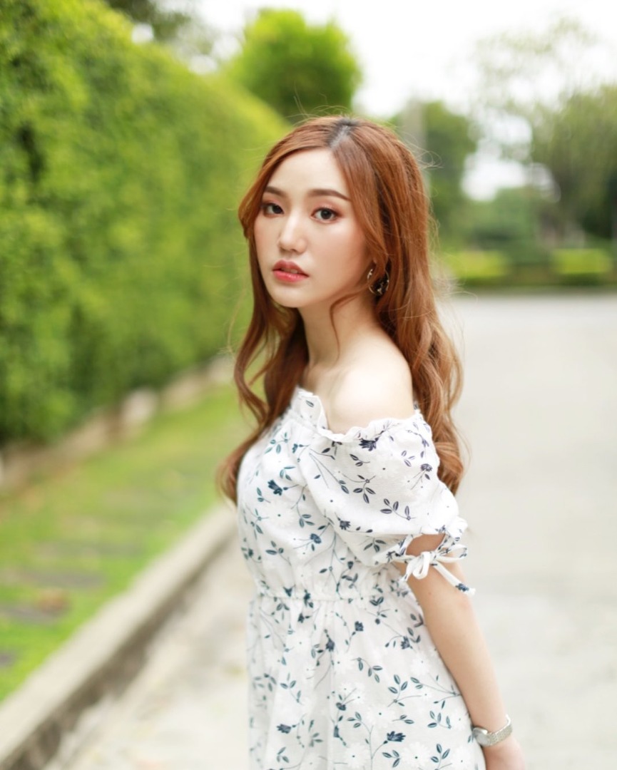 แนทเธอรีน BNK48 