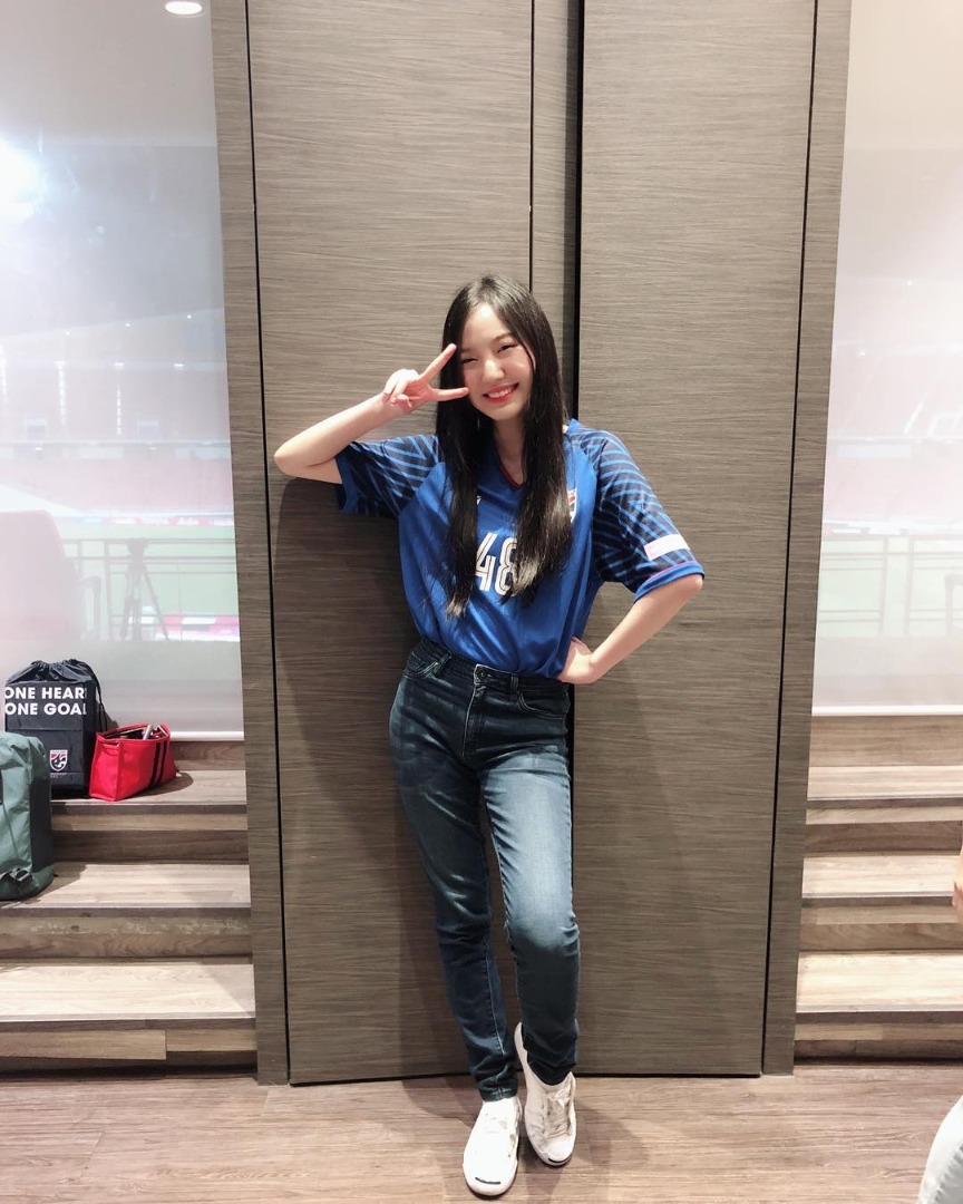 แนทเธอรีน BNK48