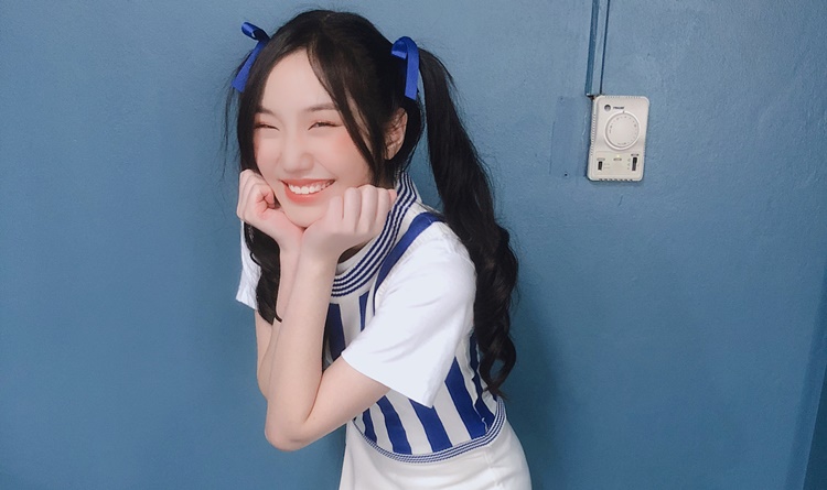 แนทเธอรีน BNK48