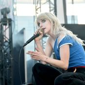 Hayley Williams แห่ง Paramore อุ่นเครื่องอัลบั้มเดี่ยวด้วยเพลงใหม่เหงาจับใจ “Why We Ever”