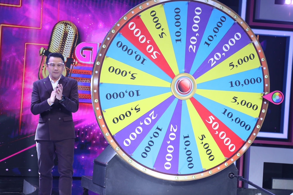 “ดวลเพลงชิงทุน” ย้อนเส้นทางแชมป์ 19 สมัย “โม ประกิจ” ก่อนลุ้นแมตช์ชิงแชมป์ 20 สมัย