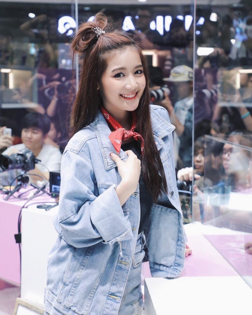 พาขวัญ BNK48 