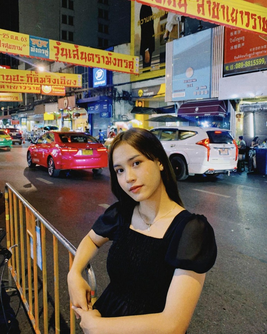 ฟีฟ่า BNK48 