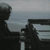 Ryuichi Sakamoto : Playing the Piano 12122020 