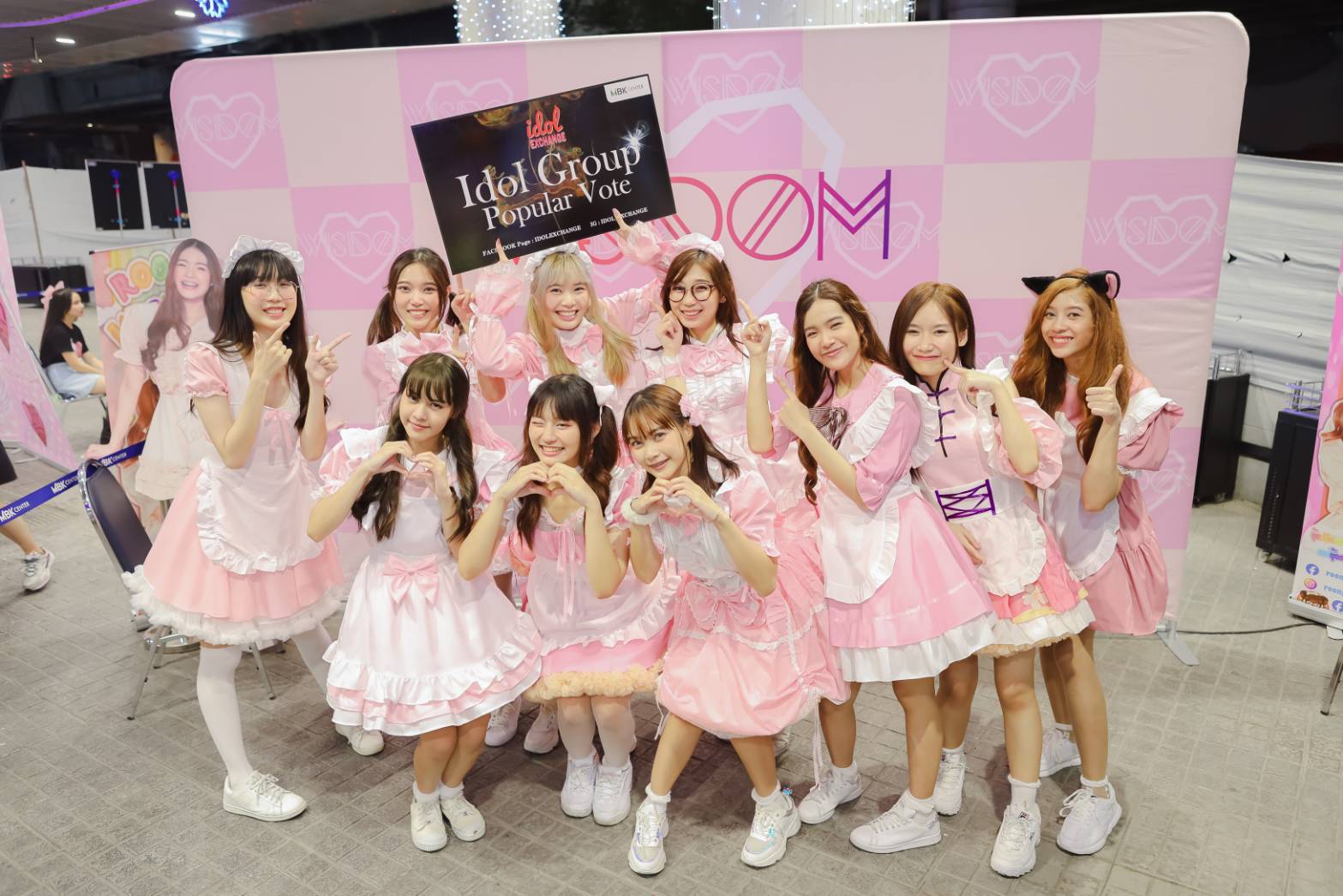 Idol Exchange Food Market