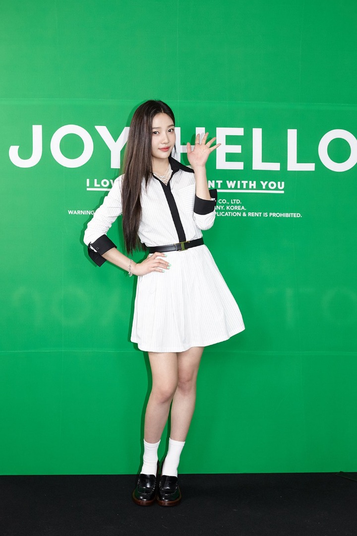 Joy Red Velvet