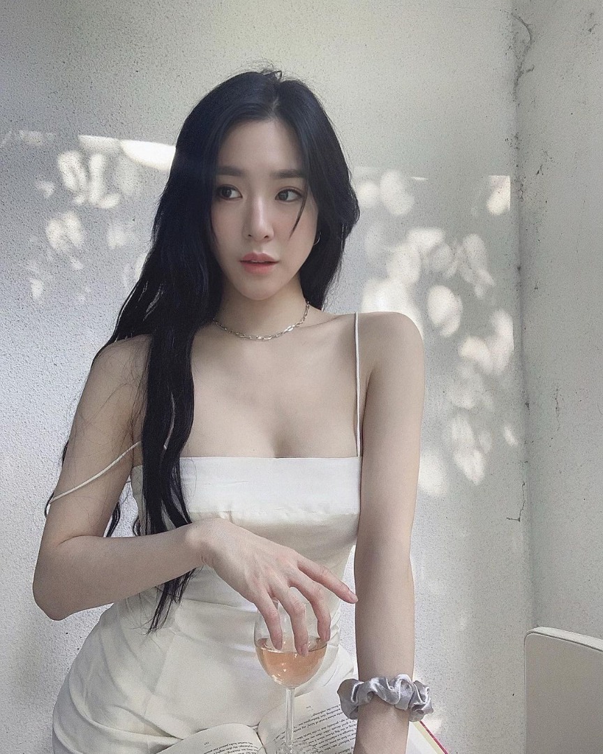 ทิฟฟานี่ ยัง (Tiffany Young )