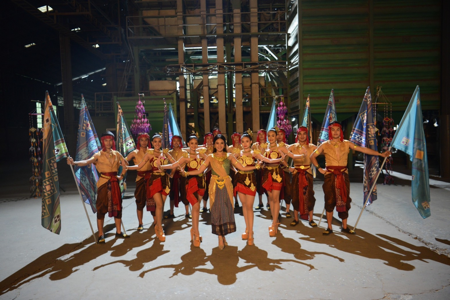 เวียง นฤมล