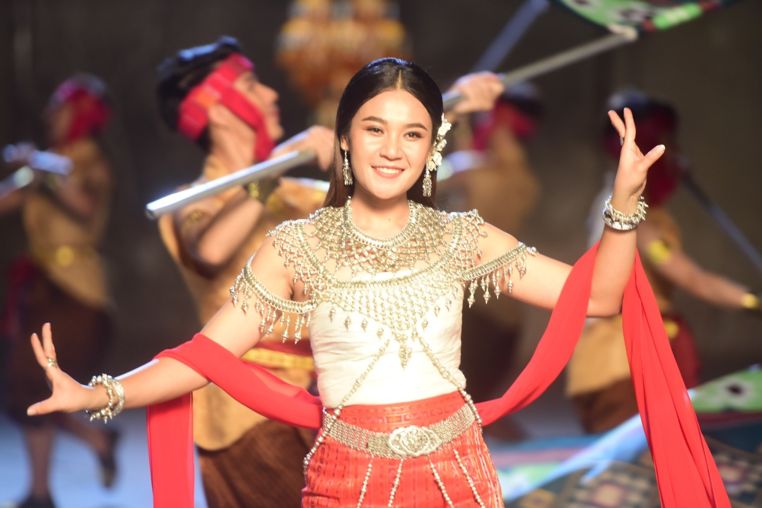 เวียง นฤมล