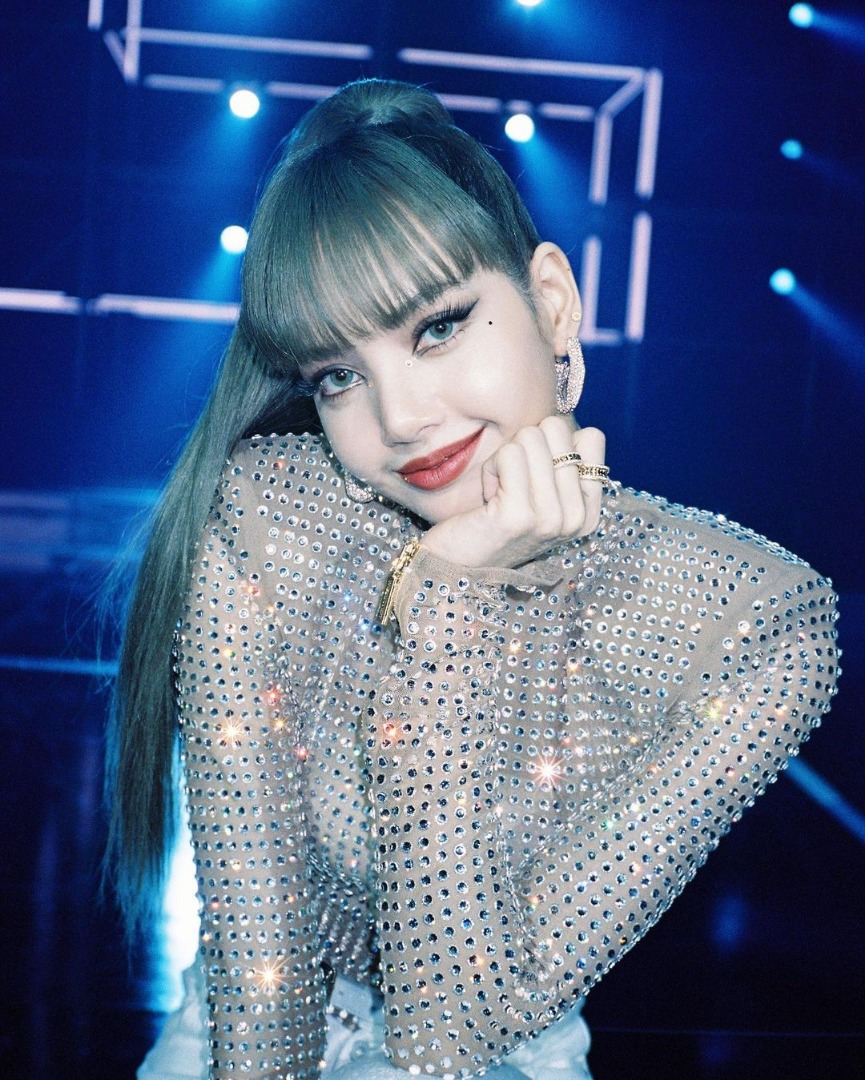 LISA ลิซ่า BLACKPINK