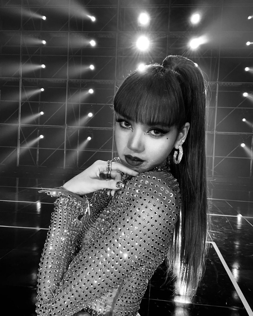 LISA ลิซ่า BLACKPINK