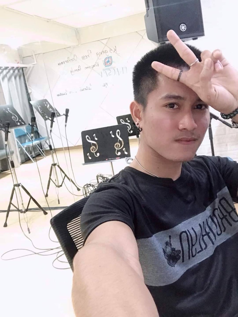 สอง ภูตะวัน 