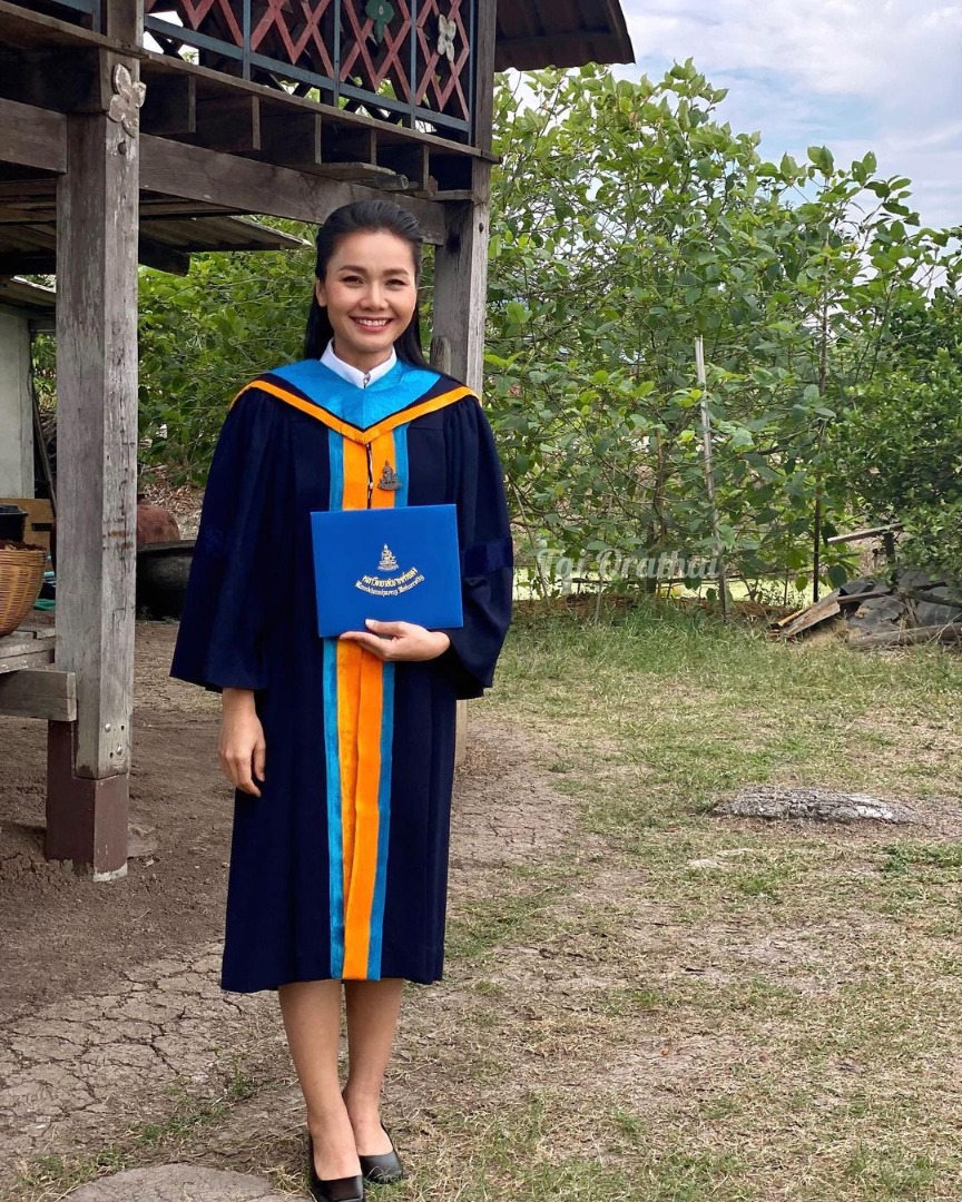 ต่าย อรทัย 