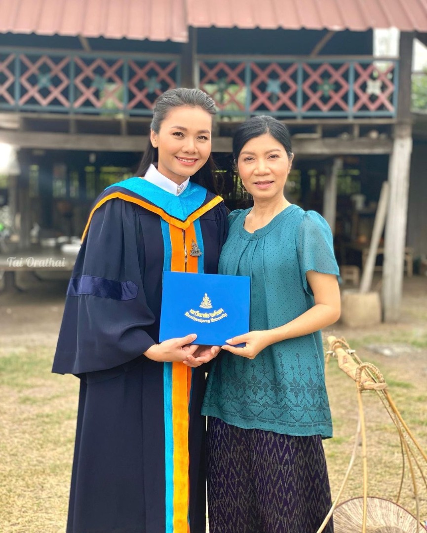 ต่าย อรทัย 