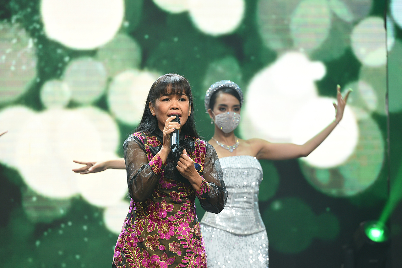 ร้องต้องรอด