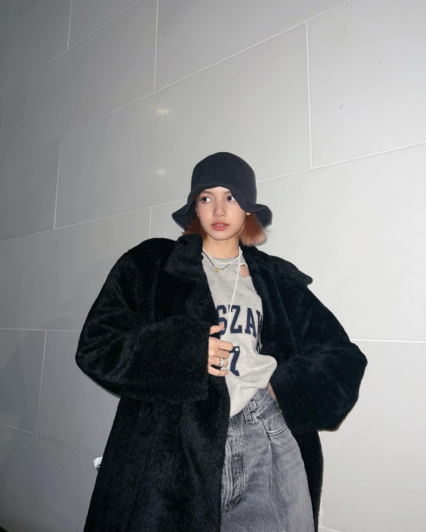 LISA ลิซ่า BLACKPINK