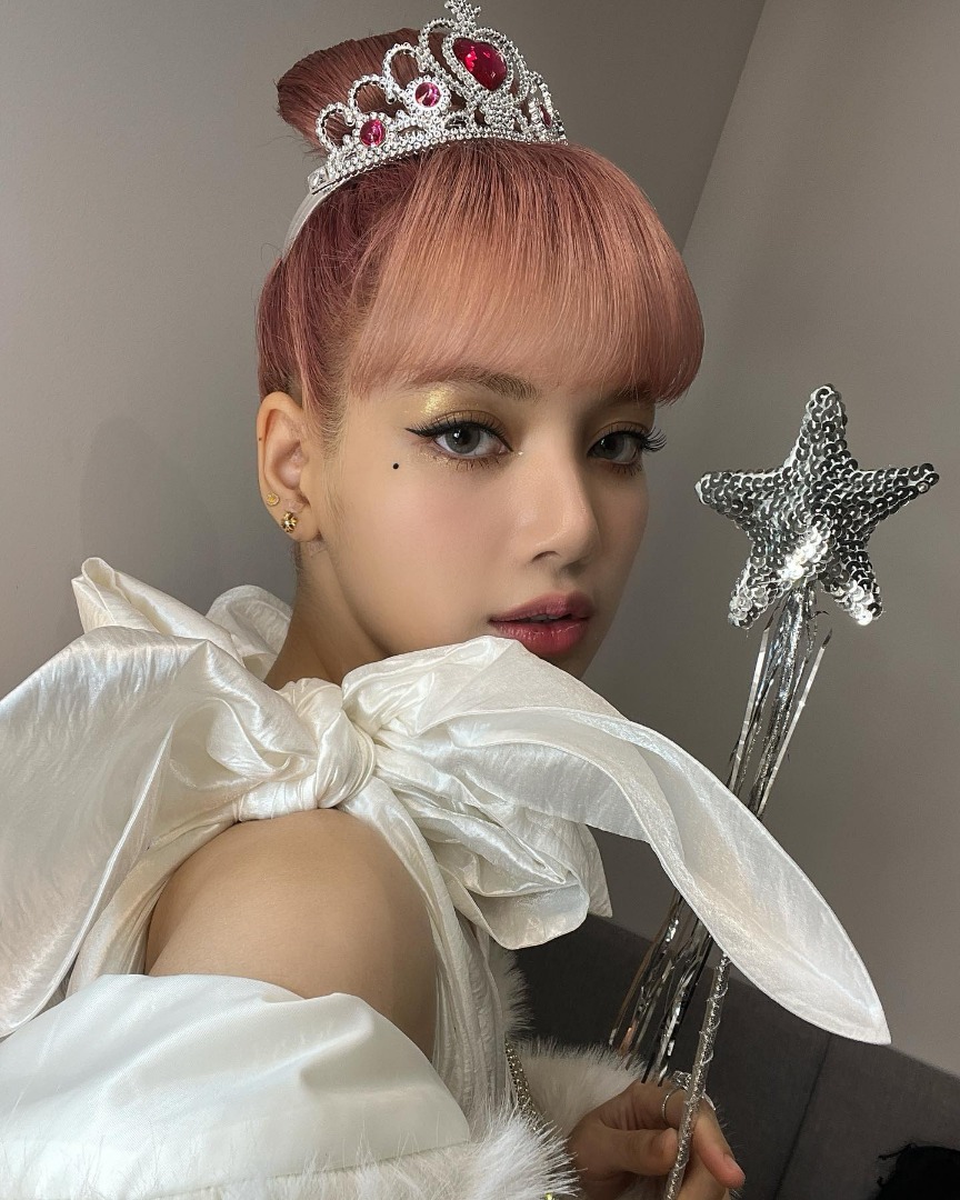 LISA ลิซ่า BLACKPINK