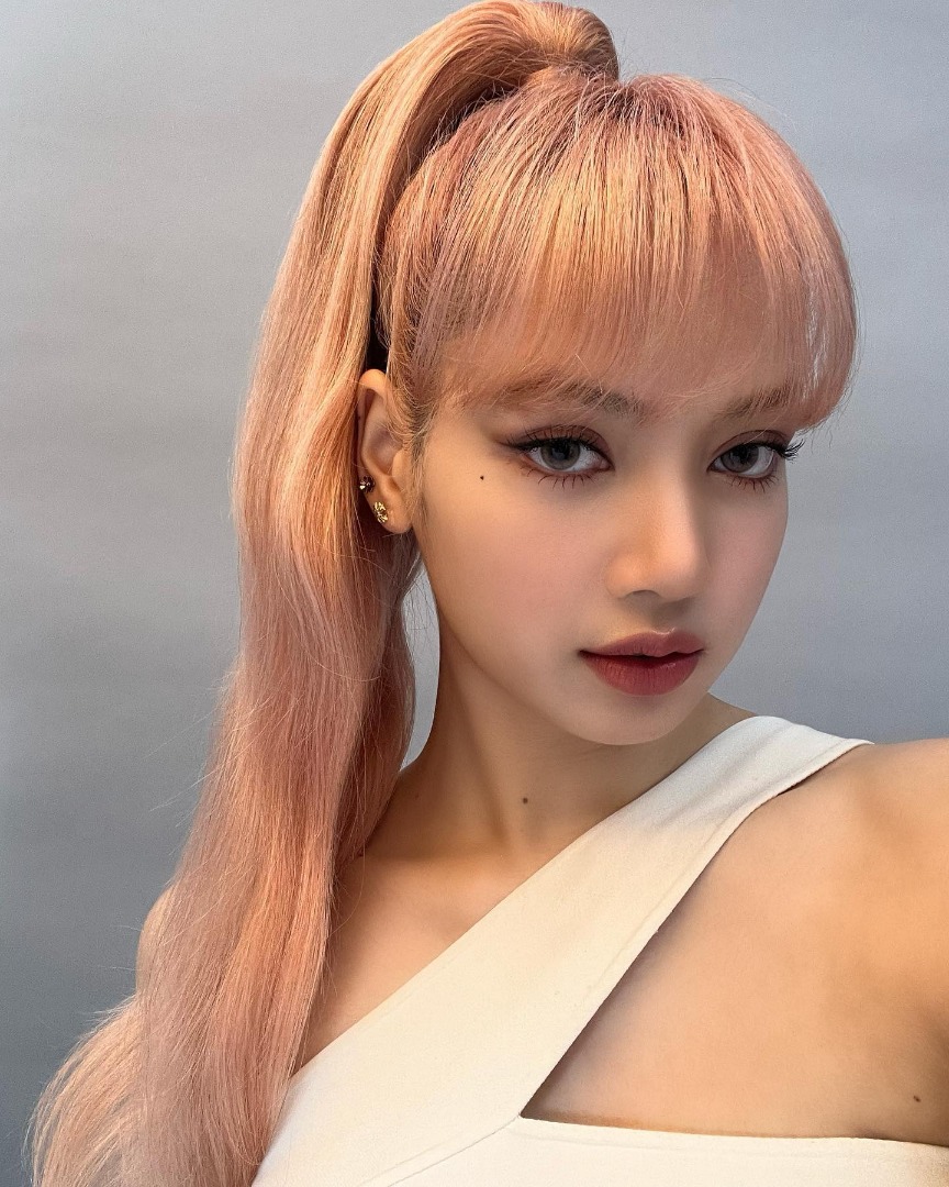 LISA ลิซ่า BLACKPINK